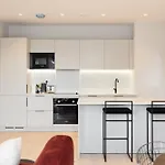 The Brondesbury Scenery - Bright 1Bdr Flat With Balcony & Parking