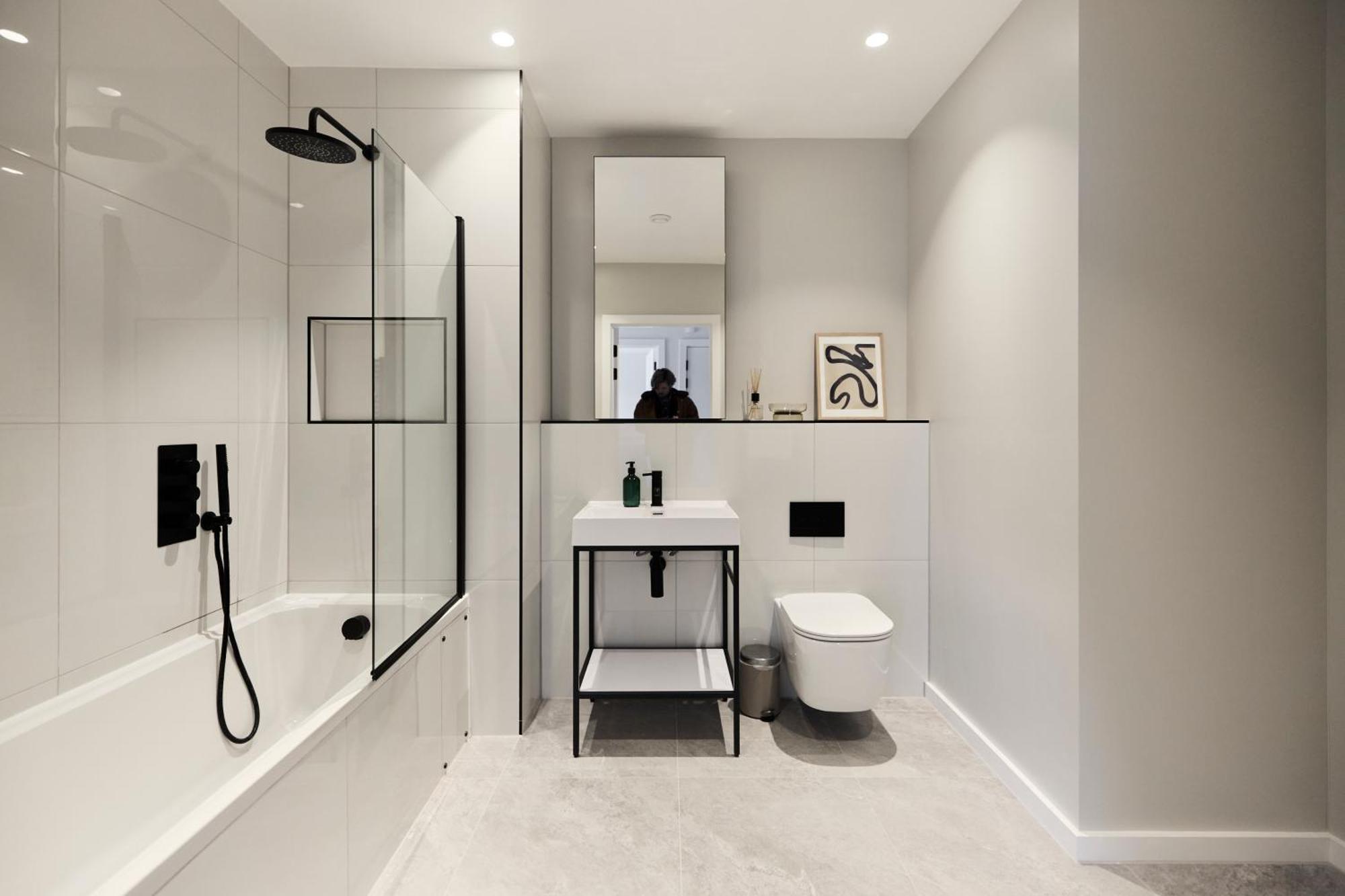 The Brondesbury Scenery - Bright 1bdr Flat With Balcony & Parking Appartement